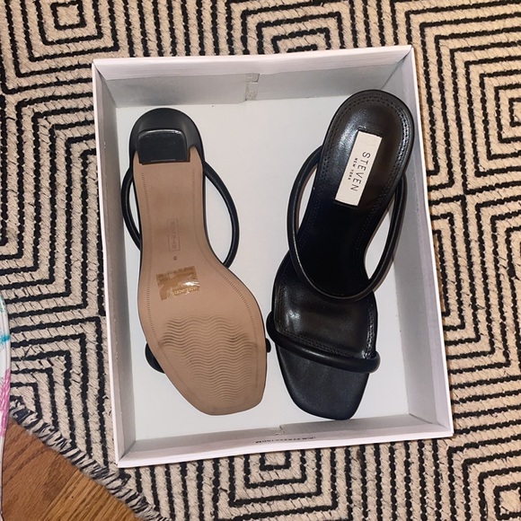 Steve madden heel In all black - Picture 4 of 5